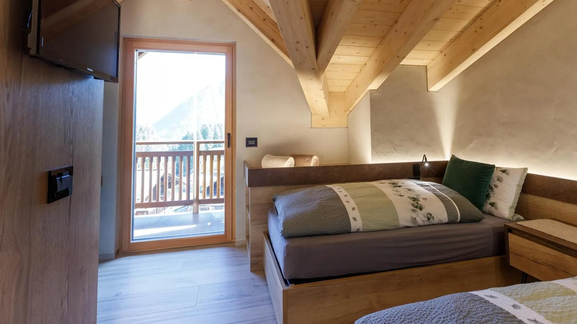 Chaleix Apartment Livigno 0*,  Italy