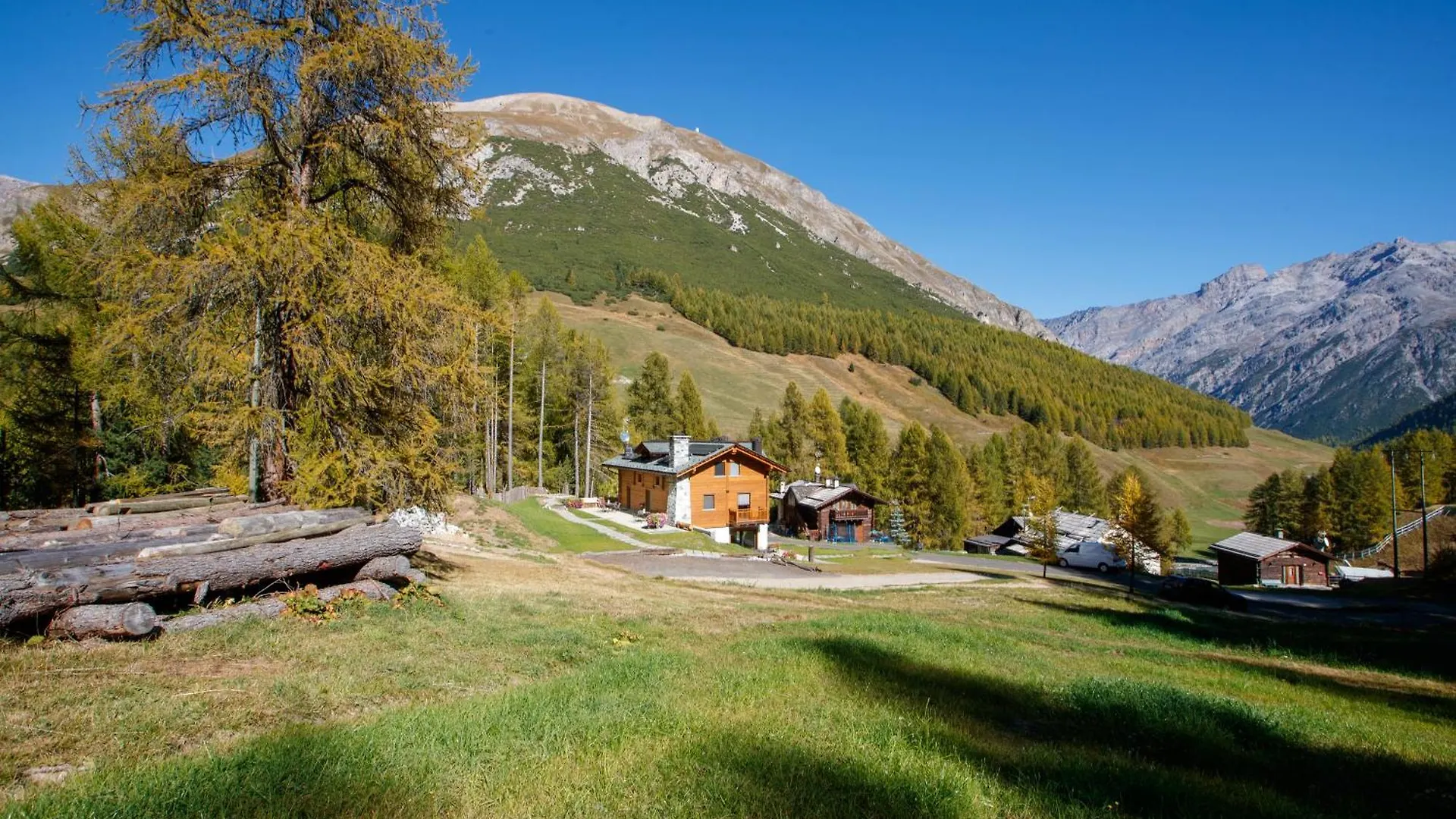 Chaleix Apartment Livigno Italy